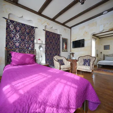Vista Cave Hotel