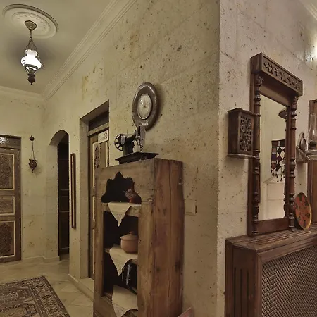 Vista Cave Hotel 2*