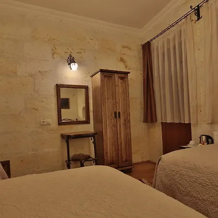 Vista Cave Hotel 2*