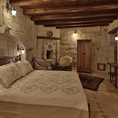Vista Cave Hotel 2*